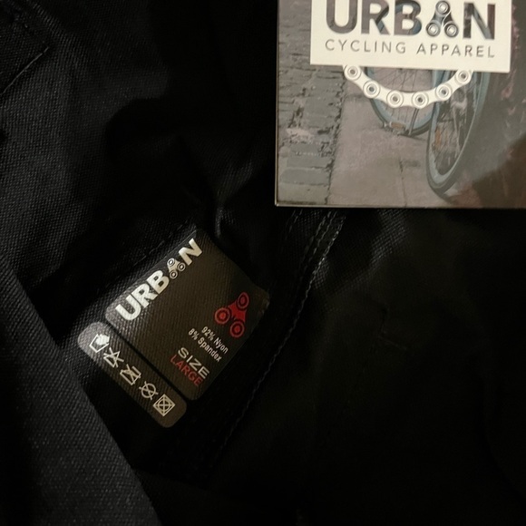 Black Urban cycling, apparel shorts, NWT size large - Picture 5 of 5
